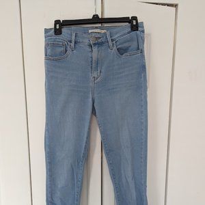 Levi 720 Size 27 (US 4-6) Light Wash Skinny Jeans